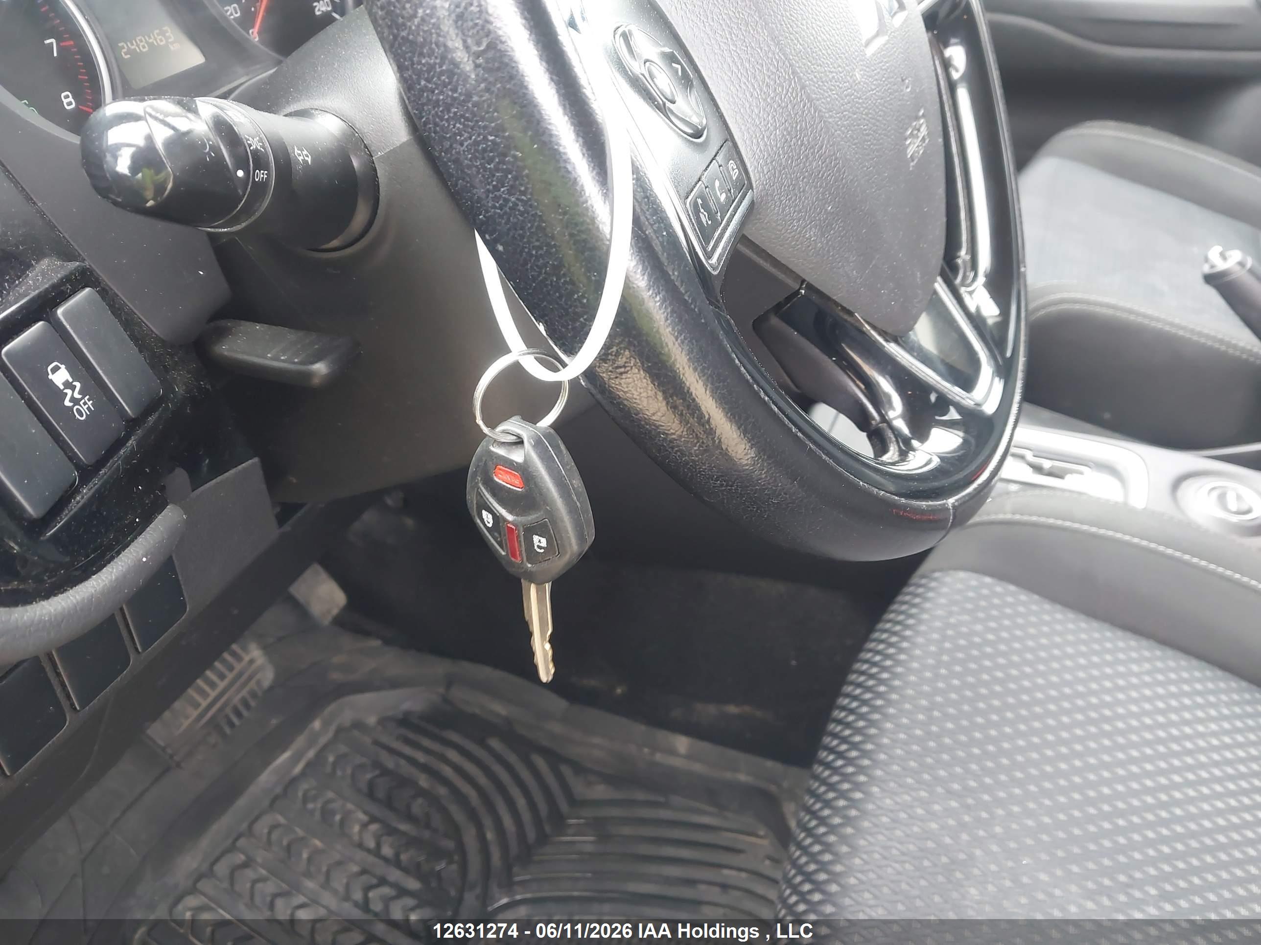 MITSUBISHI OUTLANDER image 11