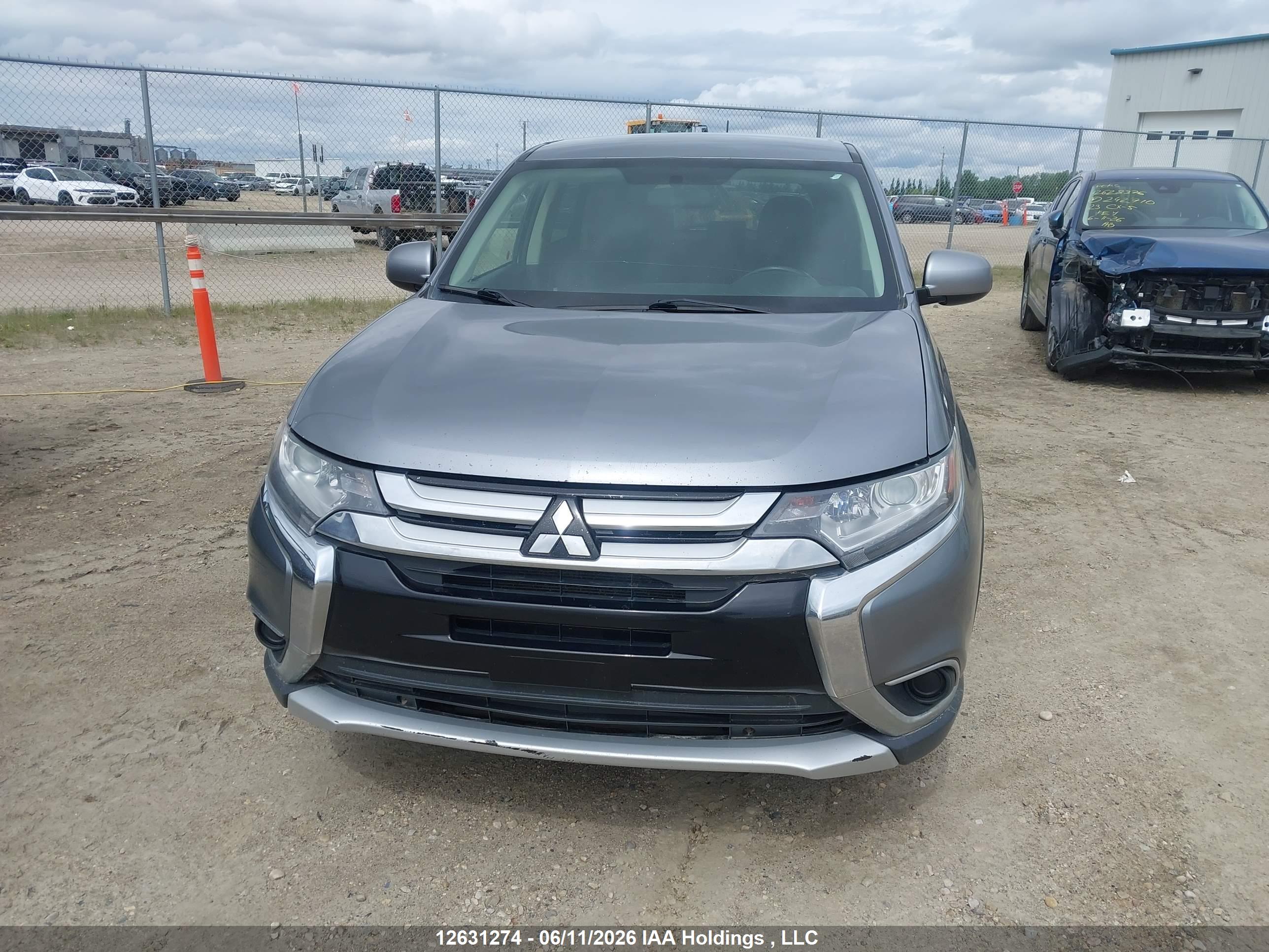 MITSUBISHI OUTLANDER image 6