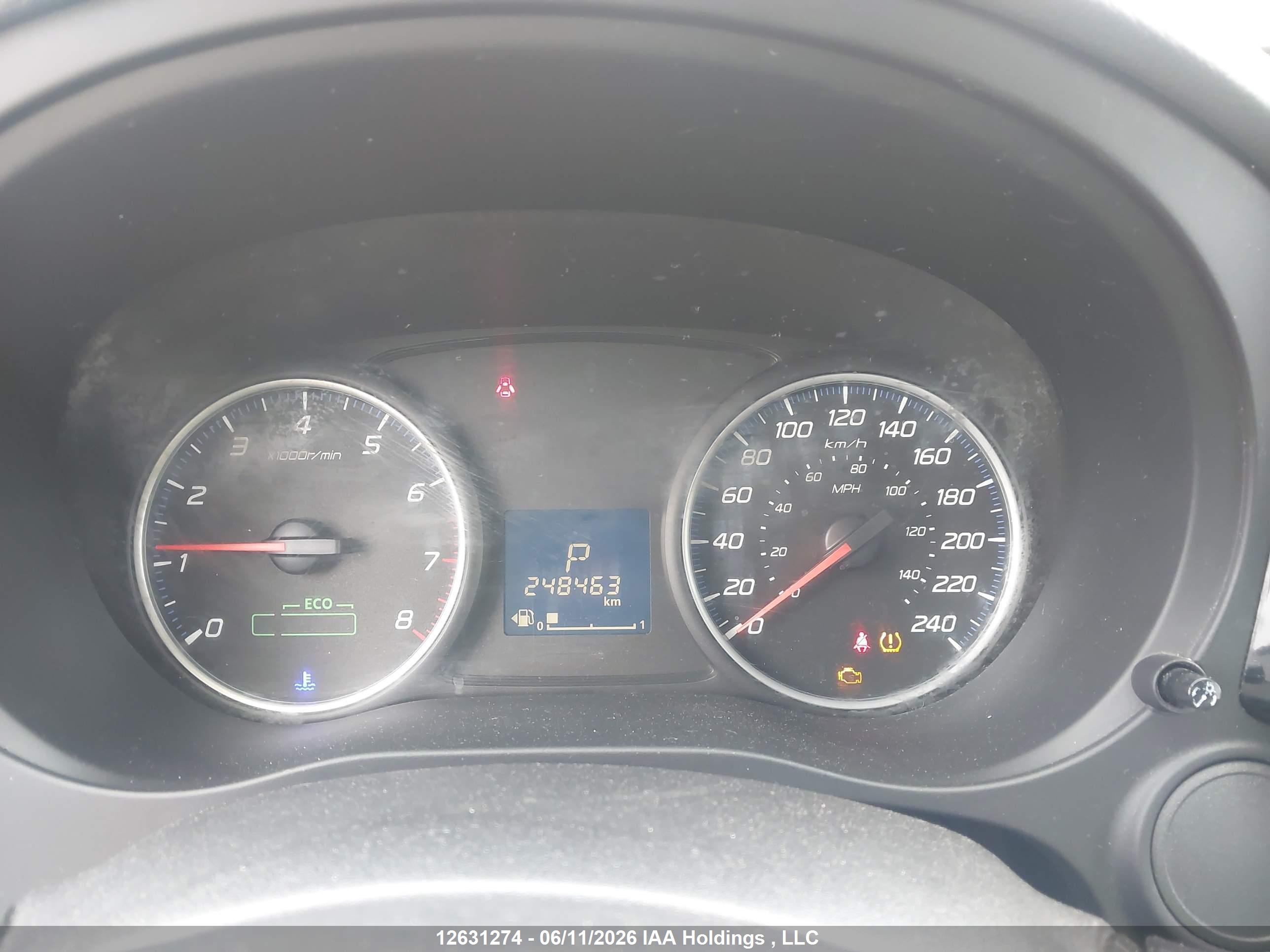 MITSUBISHI OUTLANDER image 7