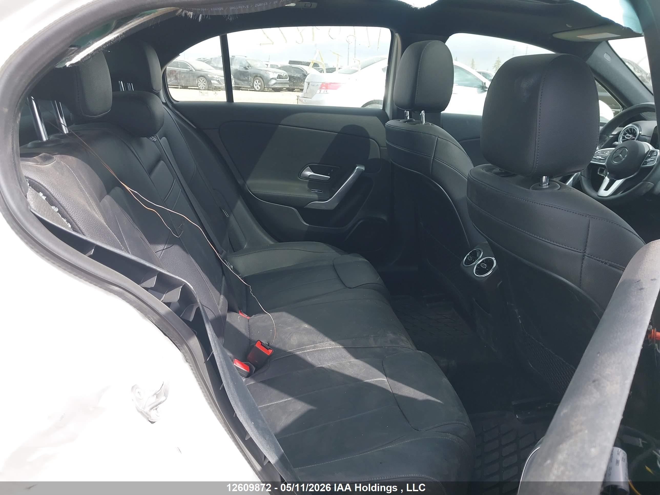 MERCEDES-BENZ A image 8