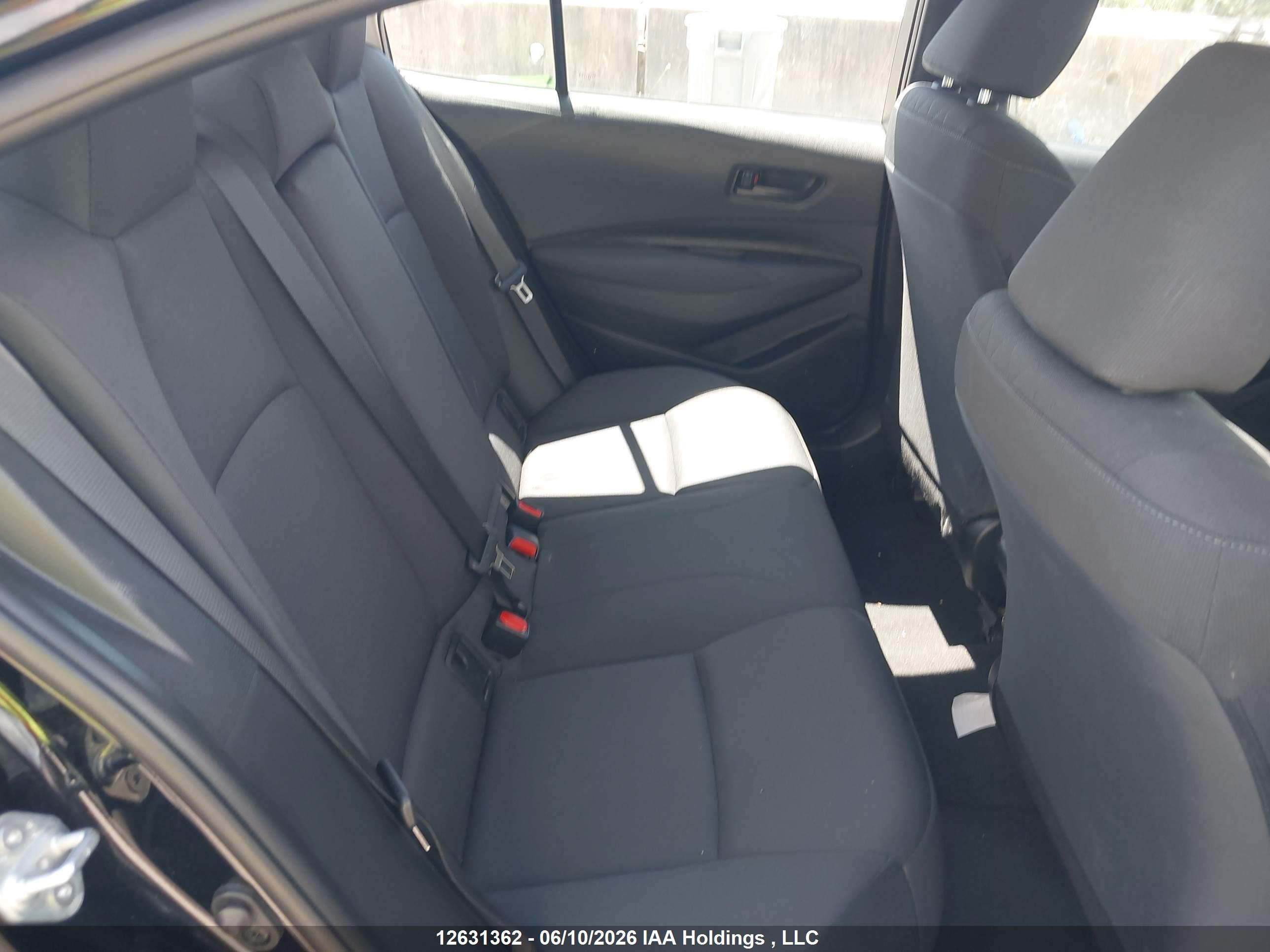 TOYOTA COROLLA image 8