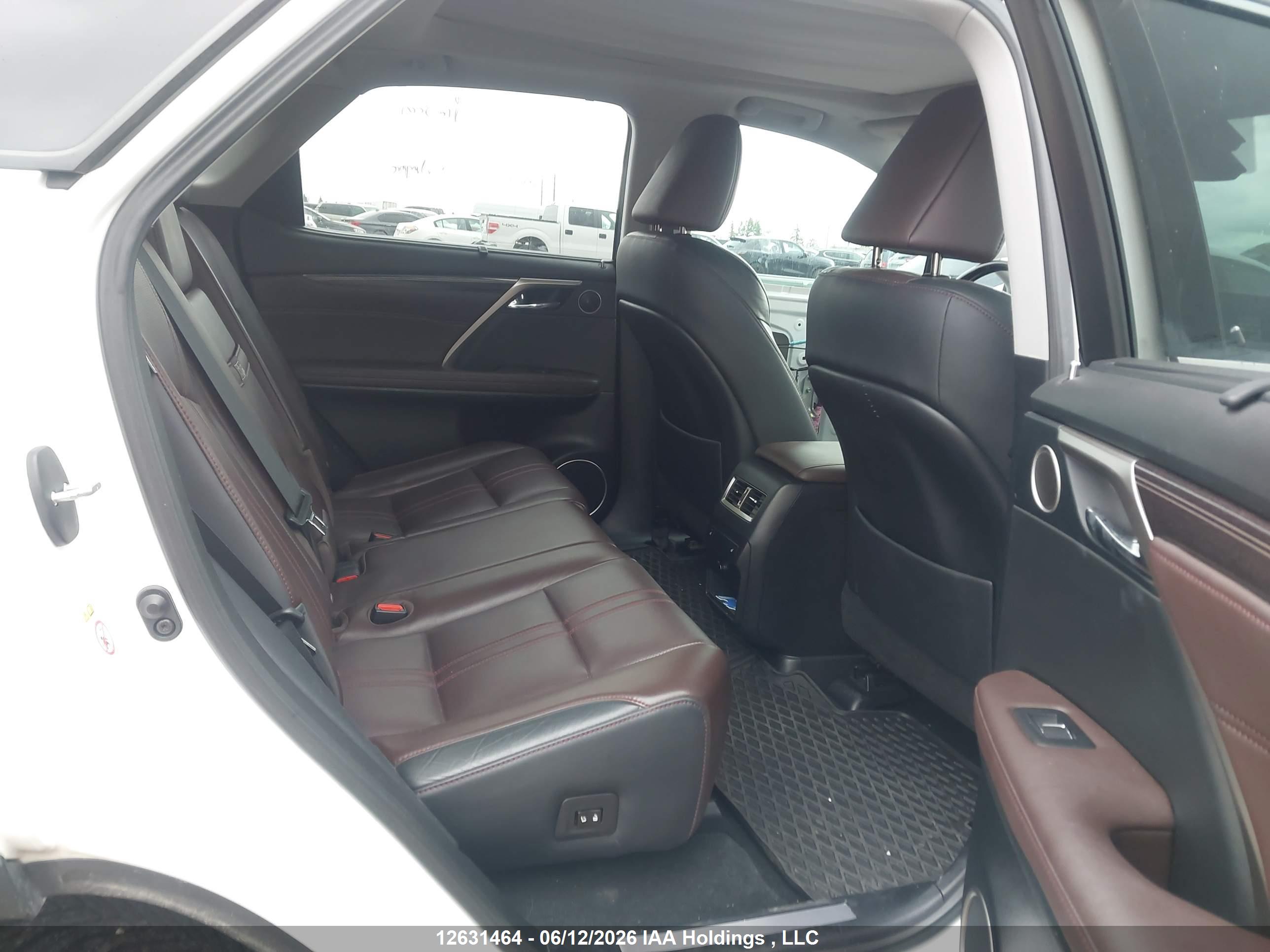 LEXUS RX image 8