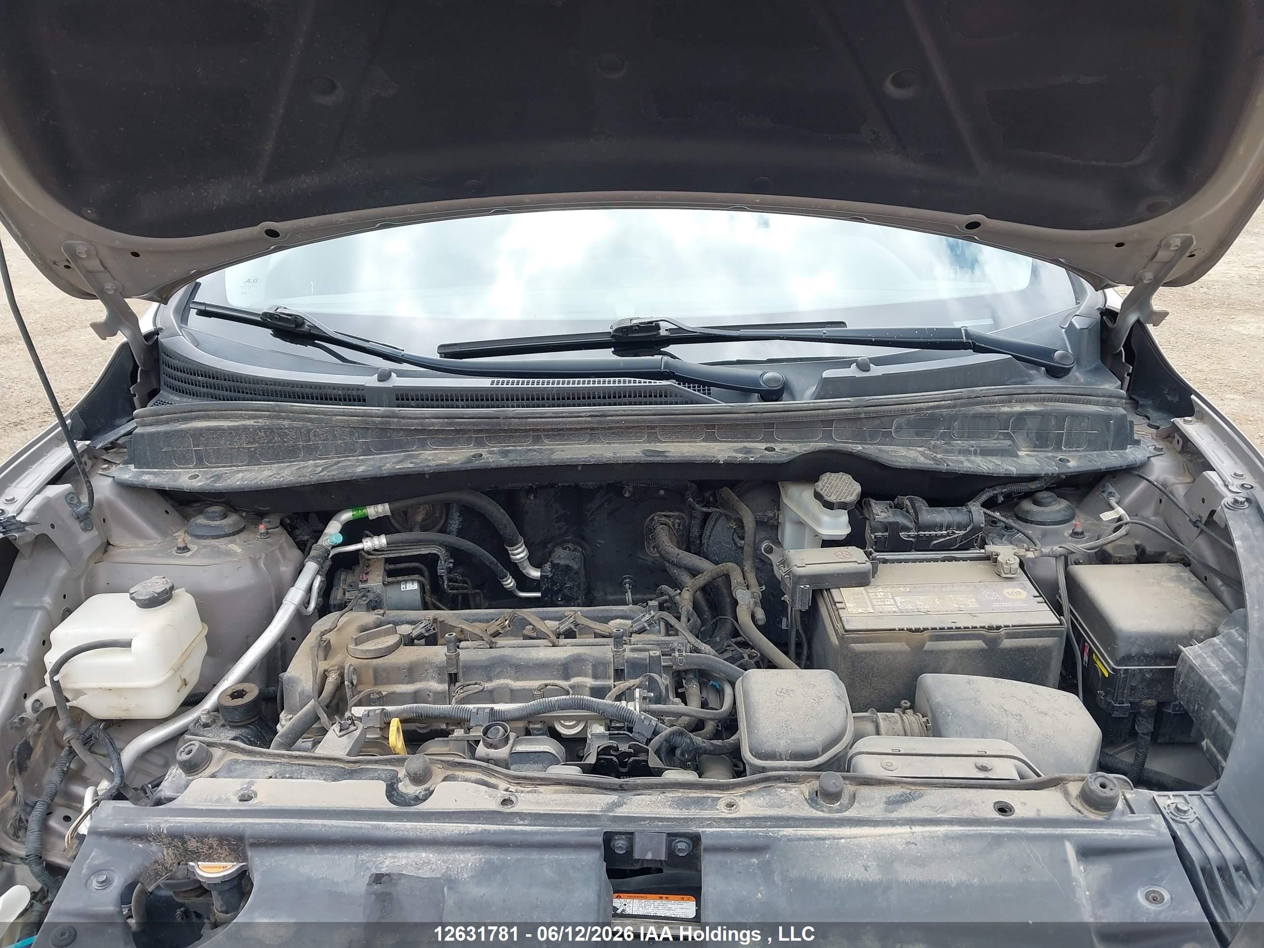 HYUNDAI TUCSON image 10