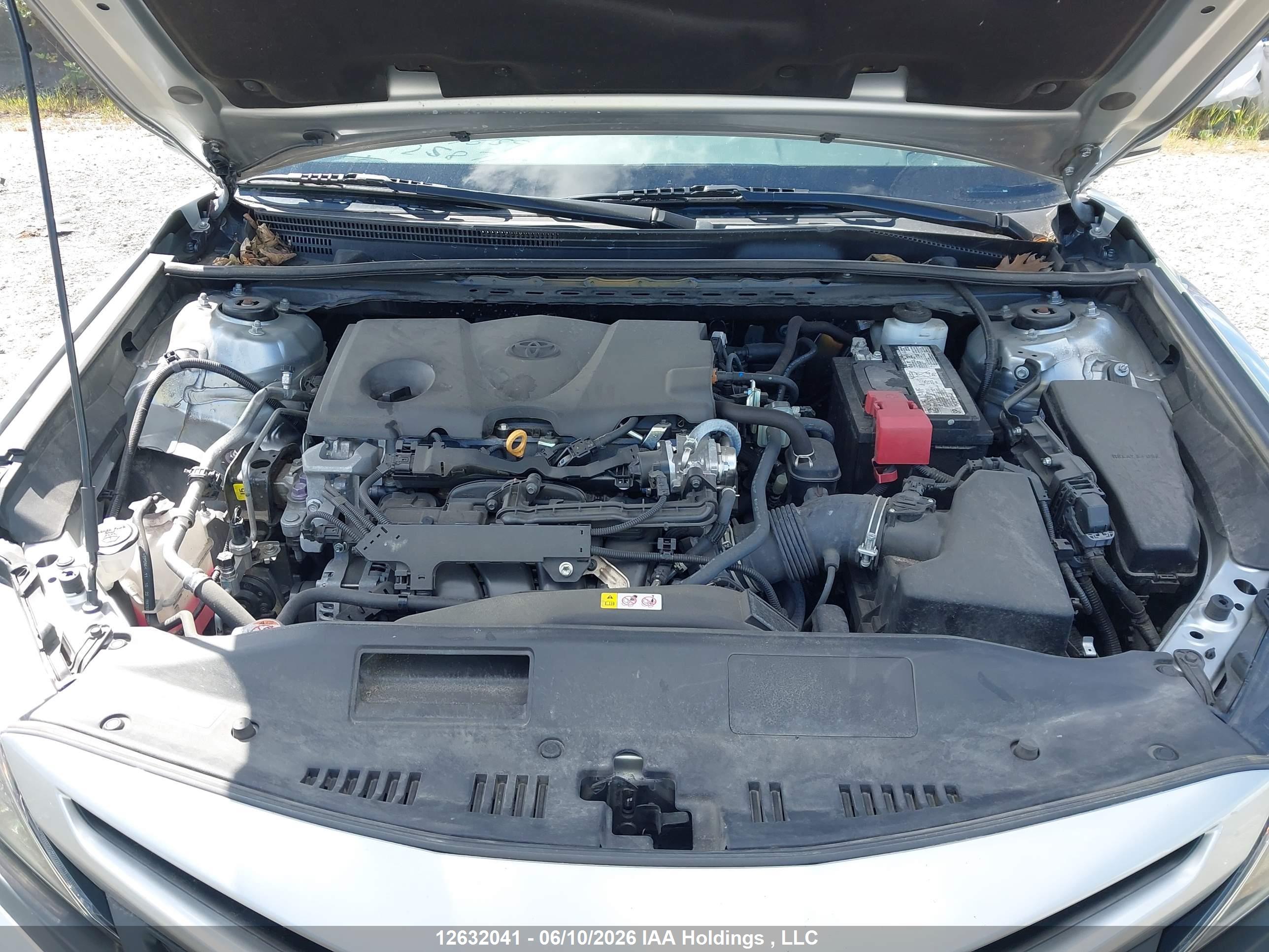 TOYOTA CAMRY image 9