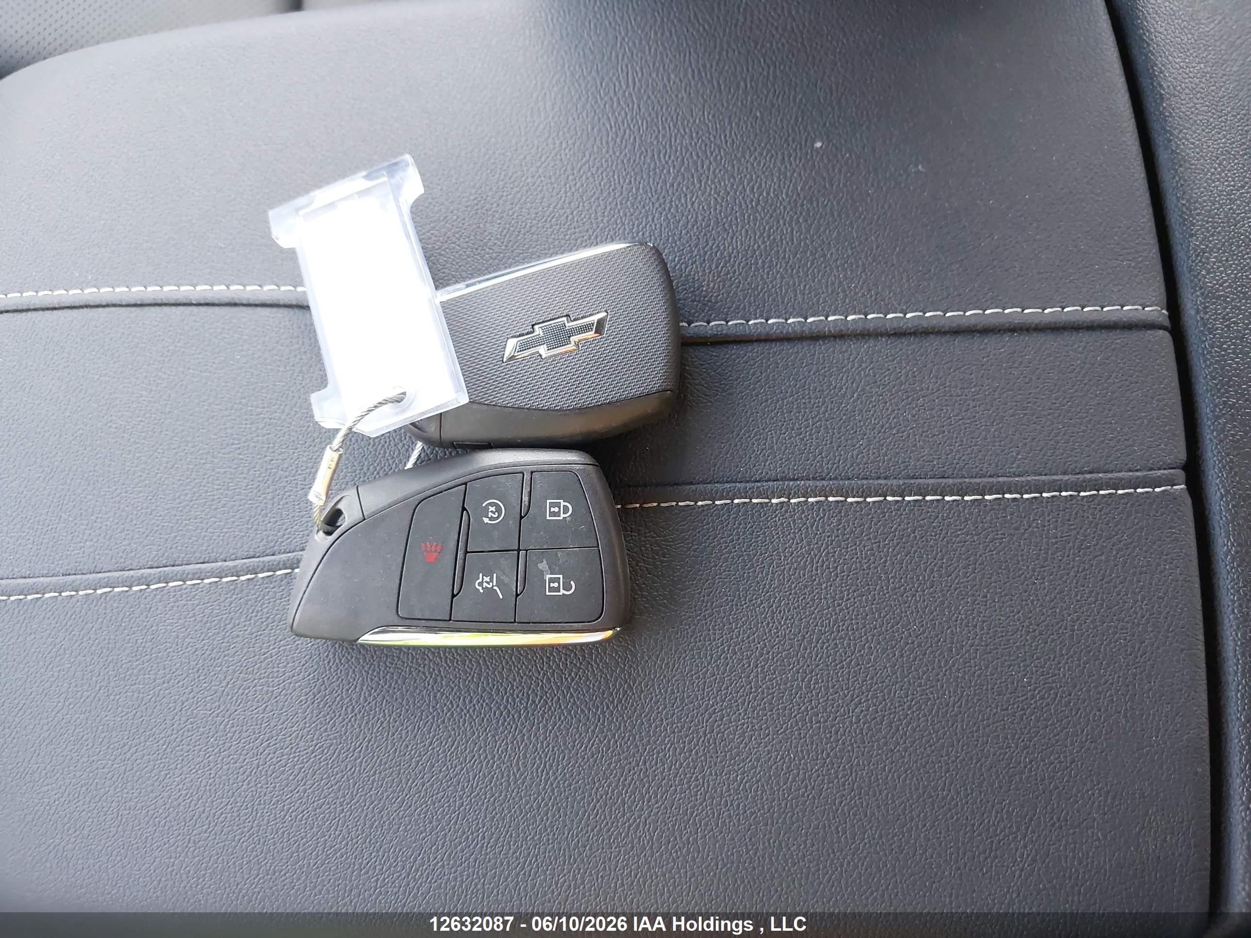 CHEVROLET TRAVERSE image 10