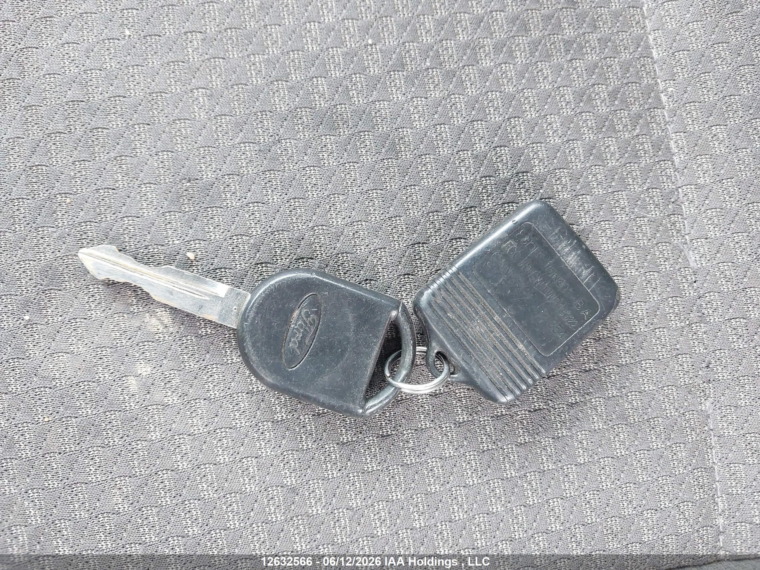 FORD FOCUS image 11