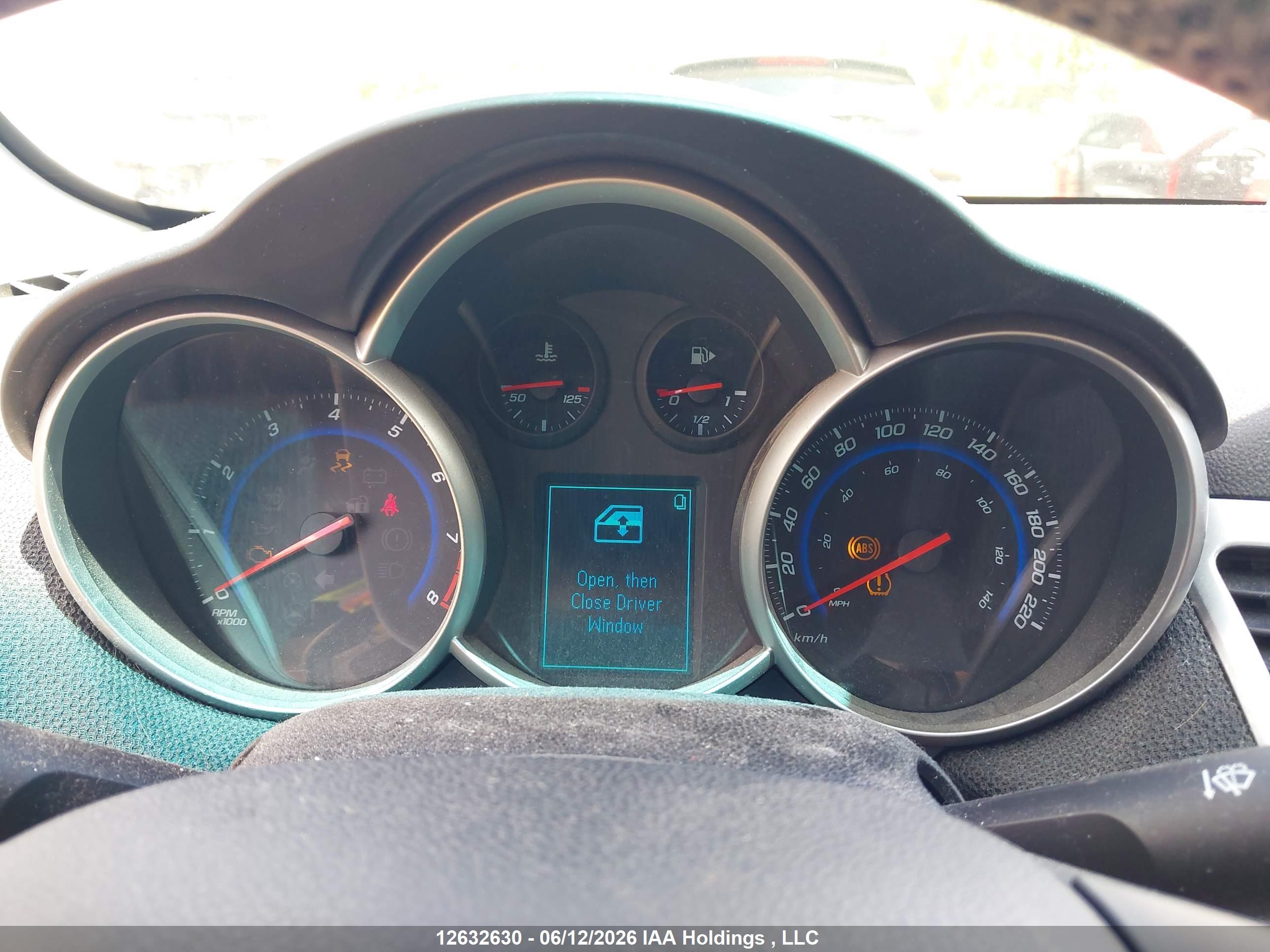 CHEVROLET CRUZE image 7