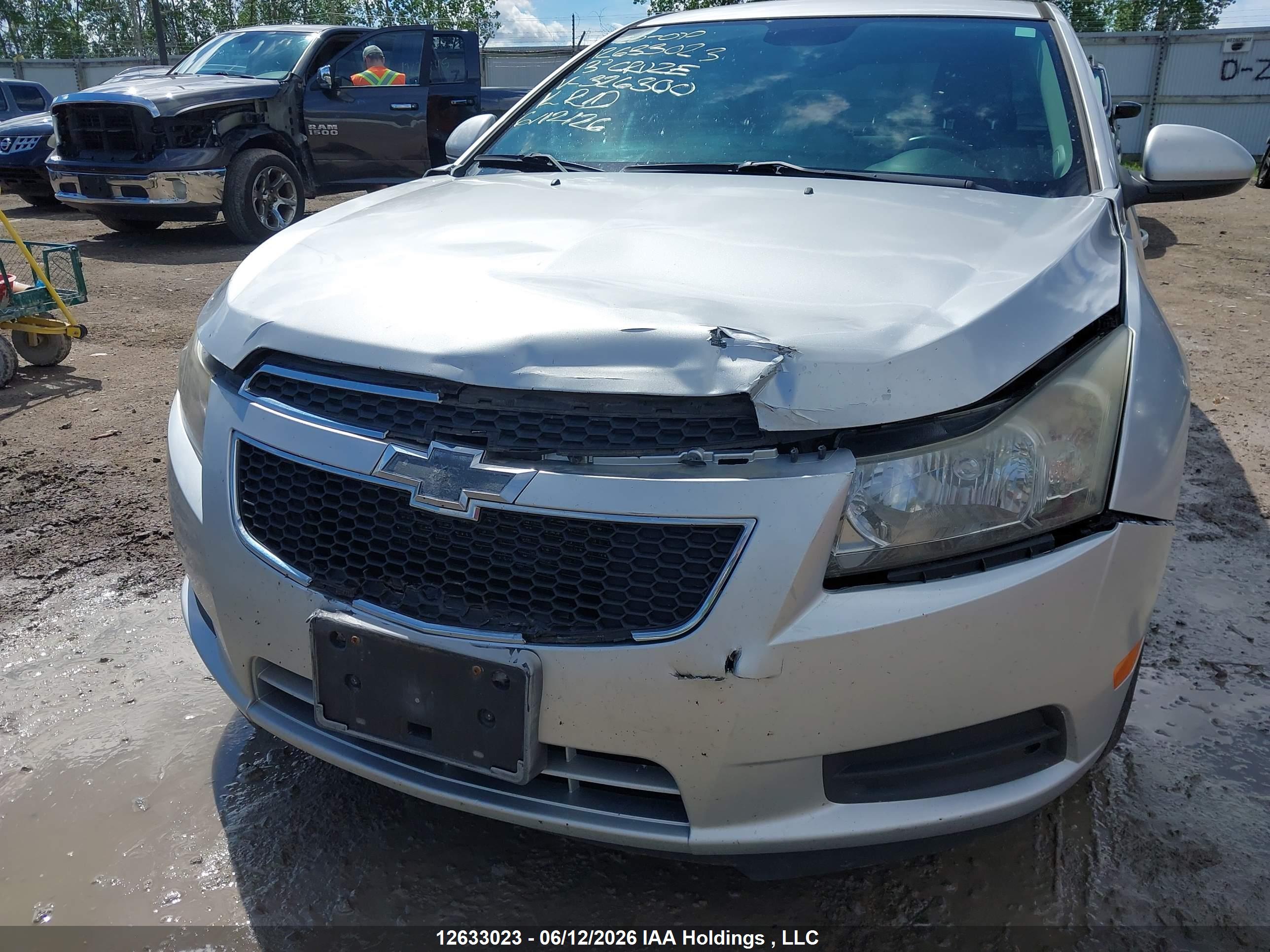 CHEVROLET CRUZE image 6