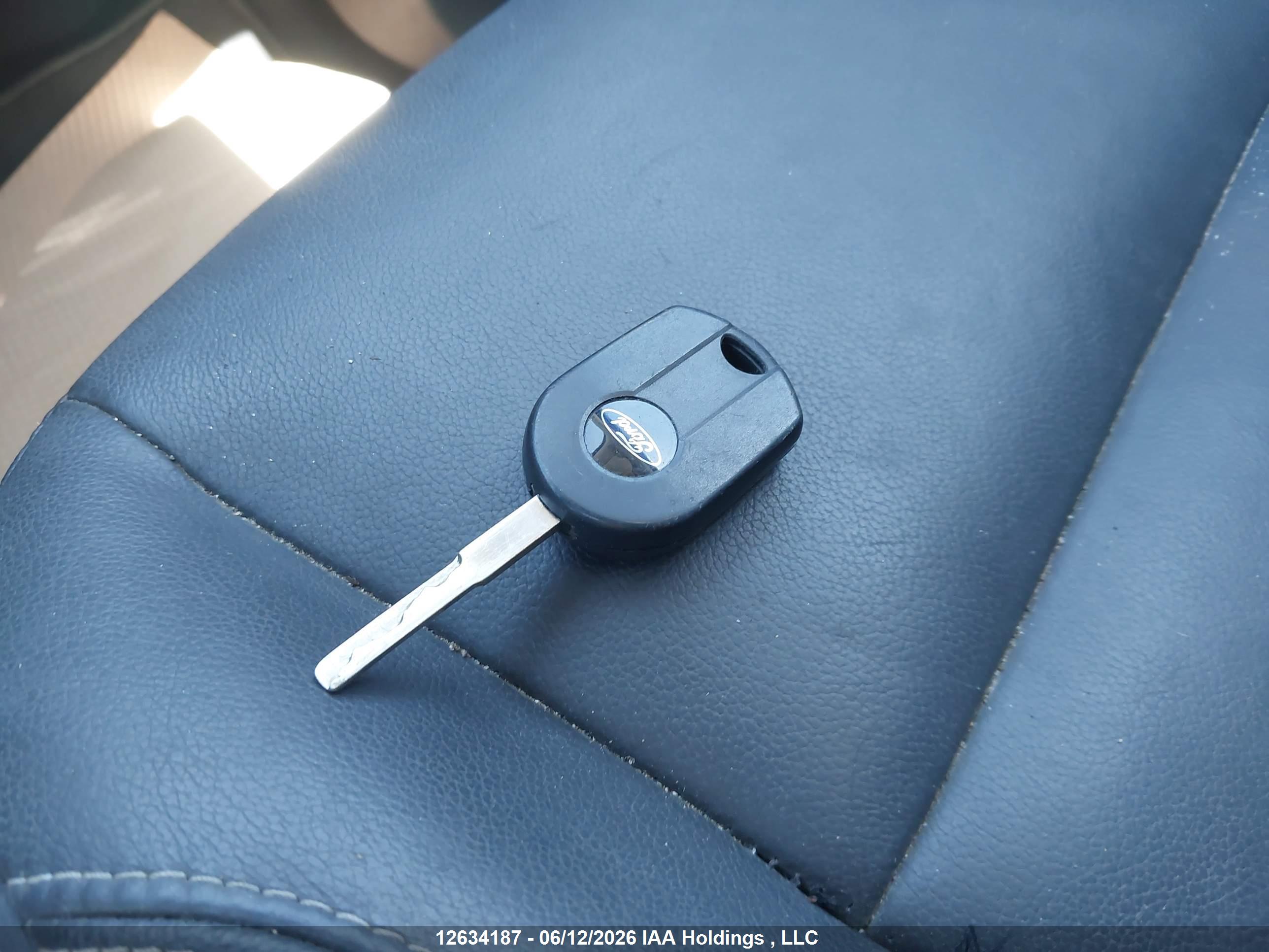 FORD ESCAPE image 11
