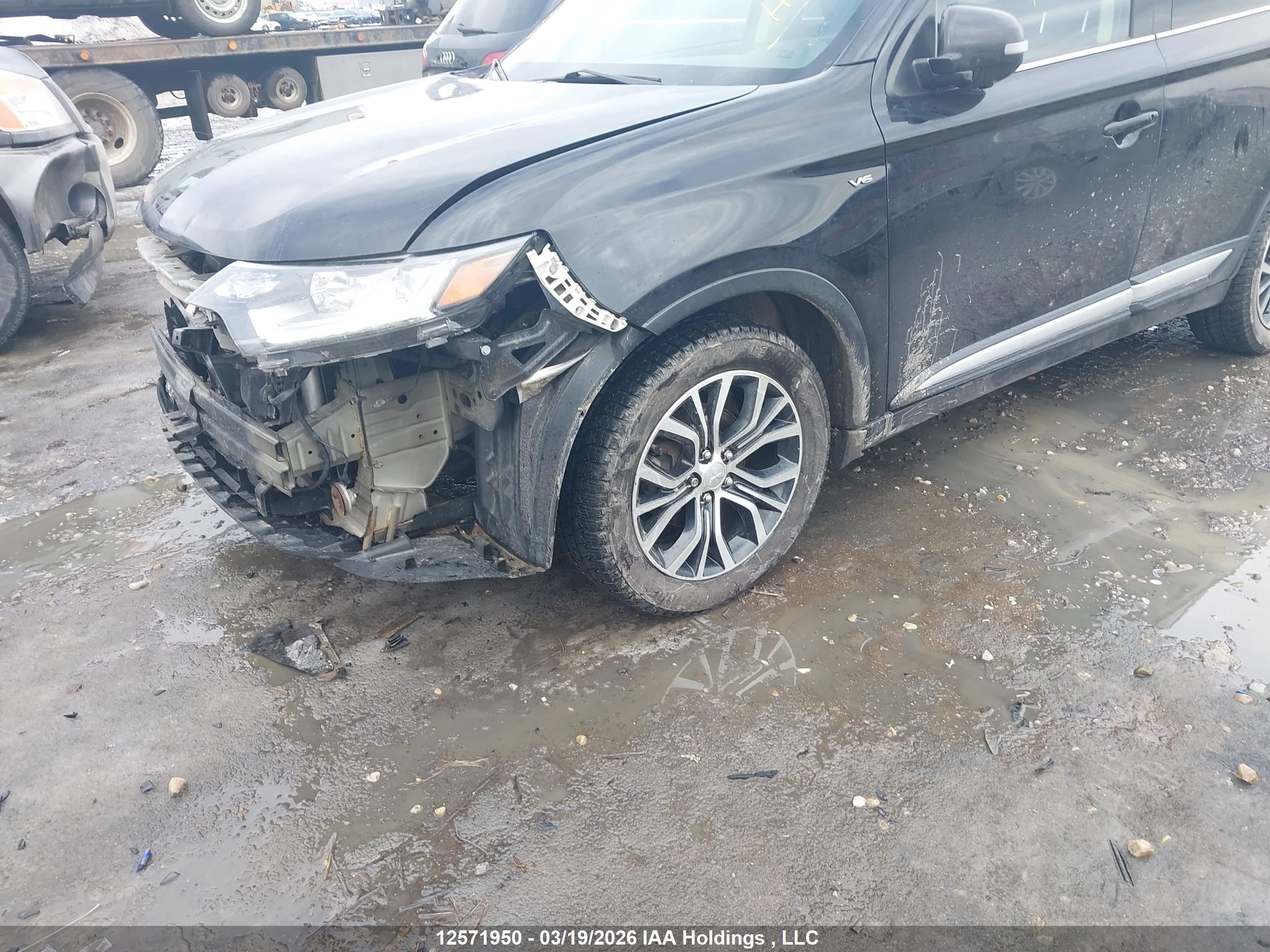 MITSUBISHI OUTLANDER image 6