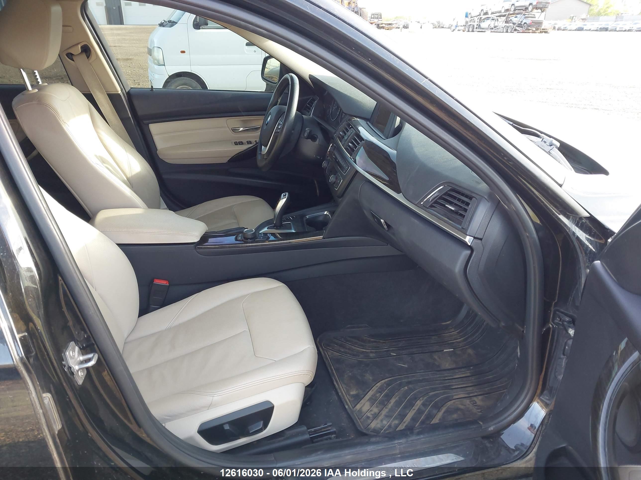 BMW 320I image 5