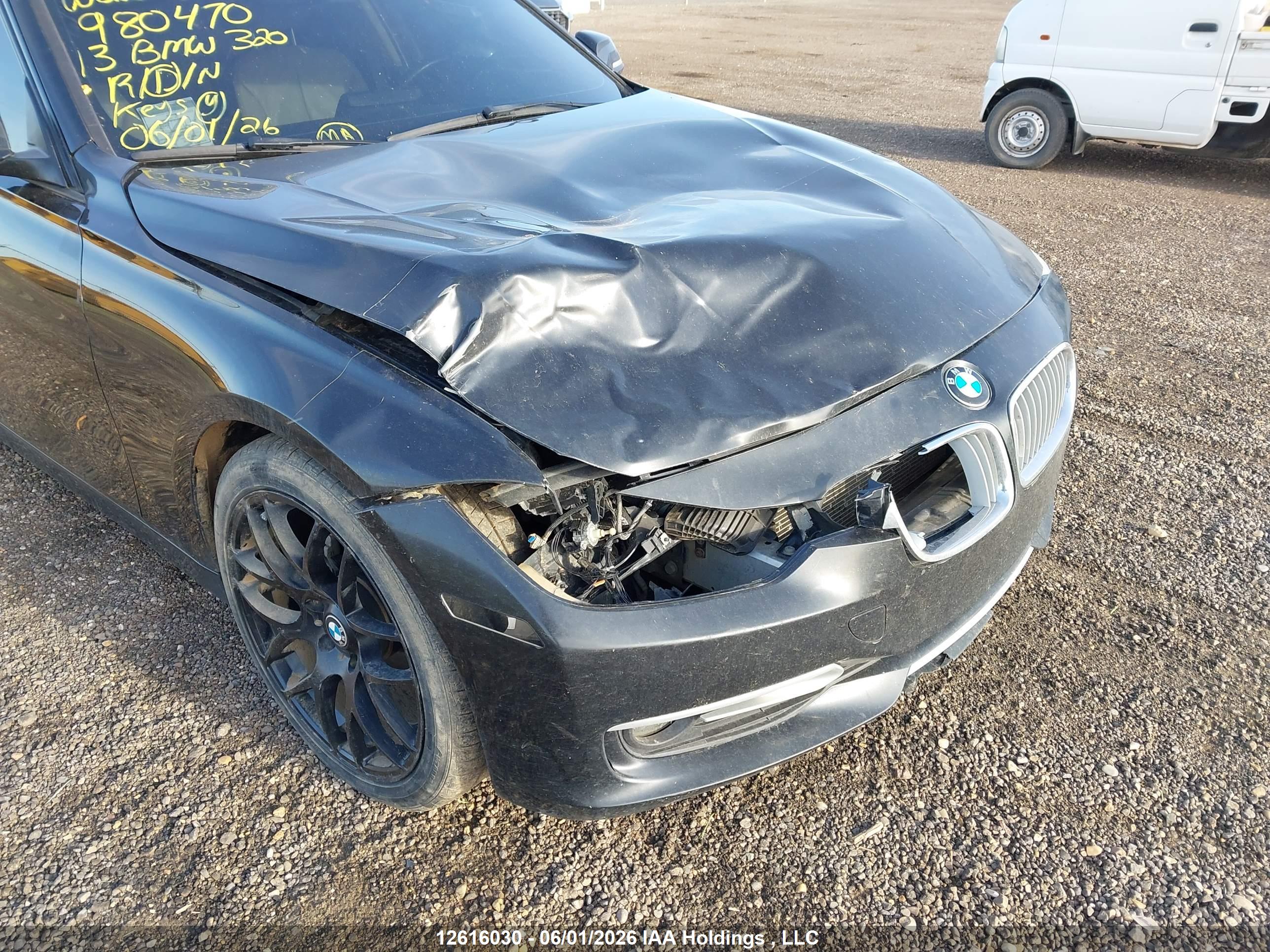 BMW 320I image 6