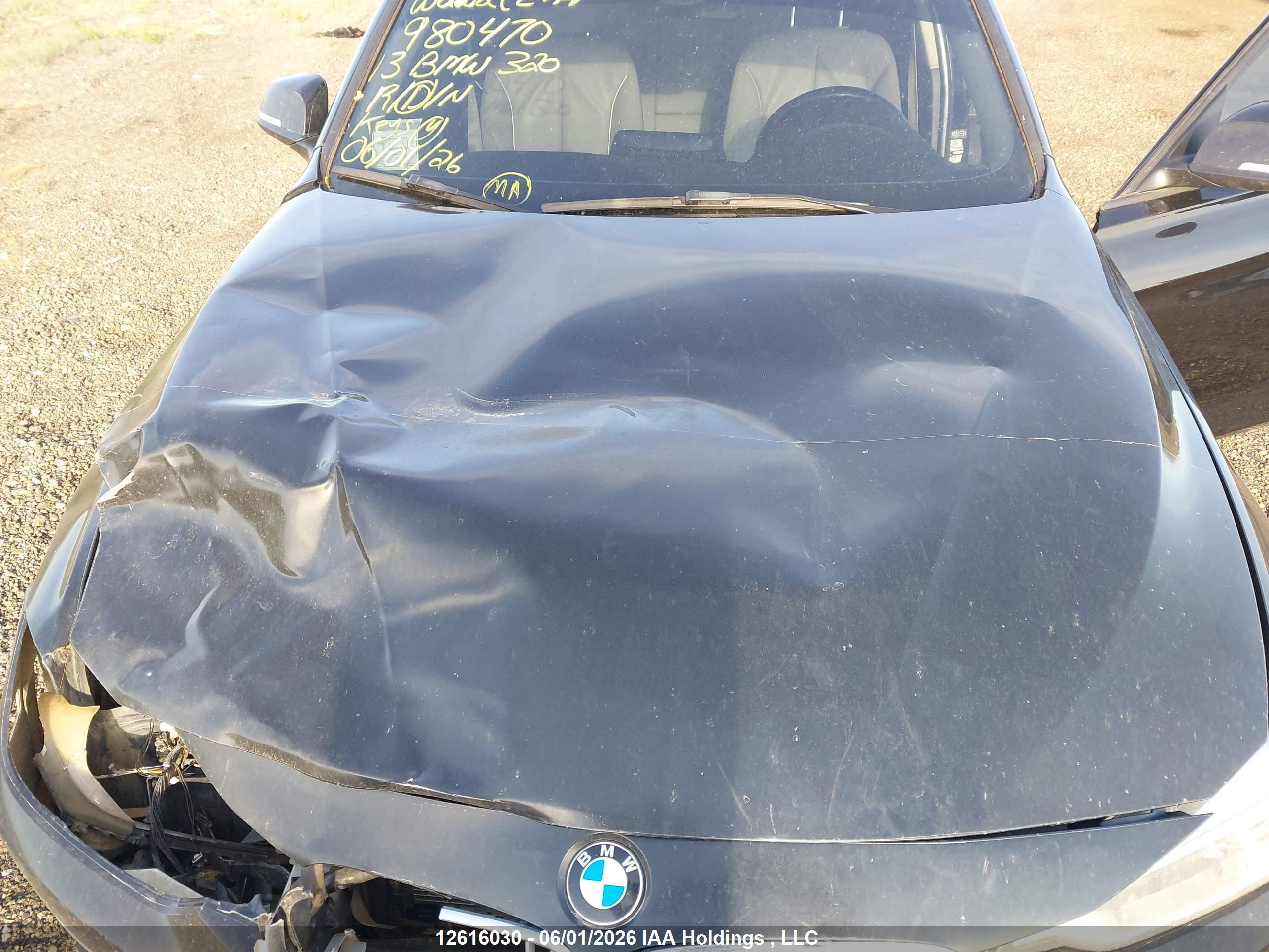 BMW 320I image 9