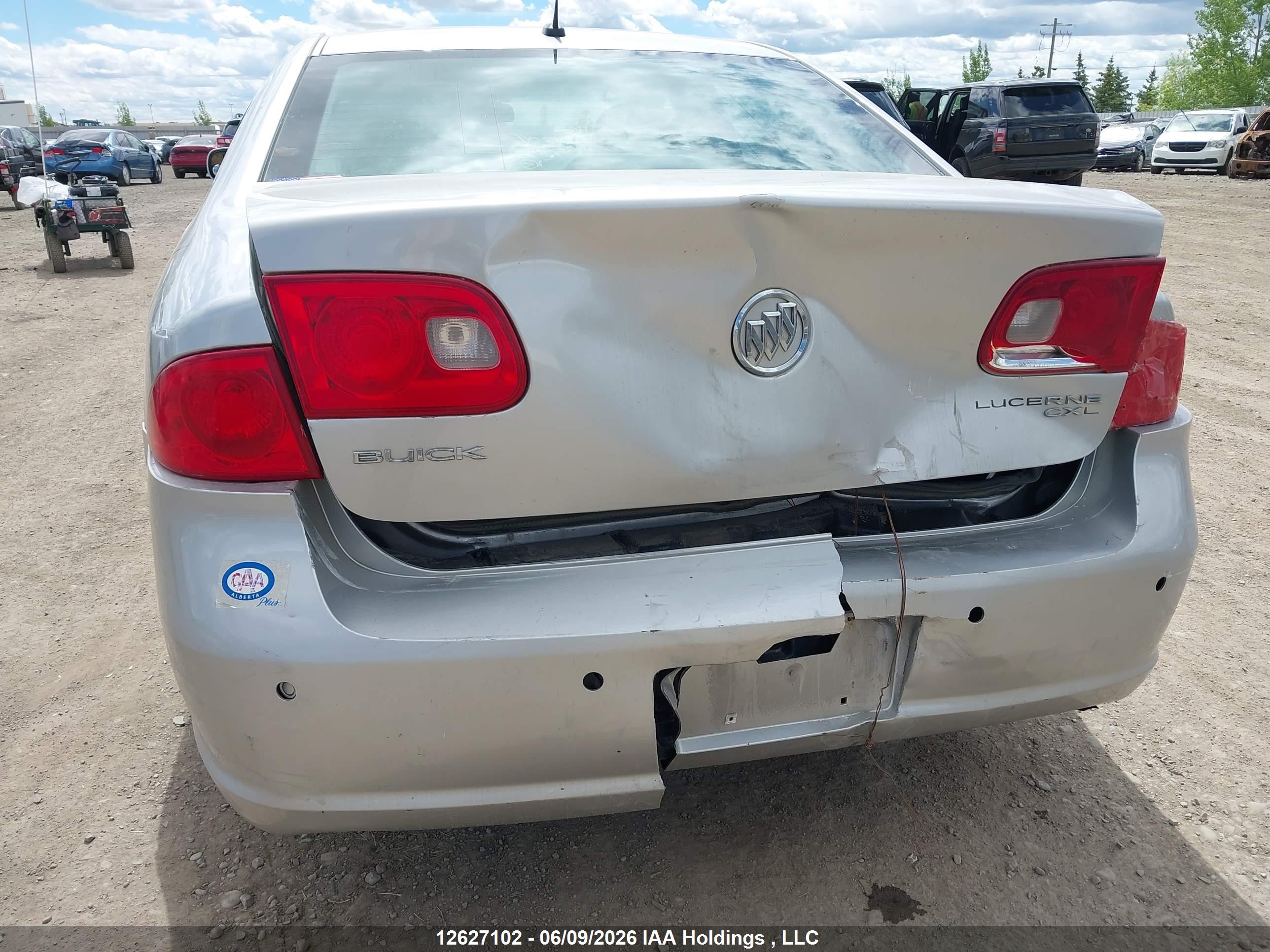 BUICK LUCERNE image 6