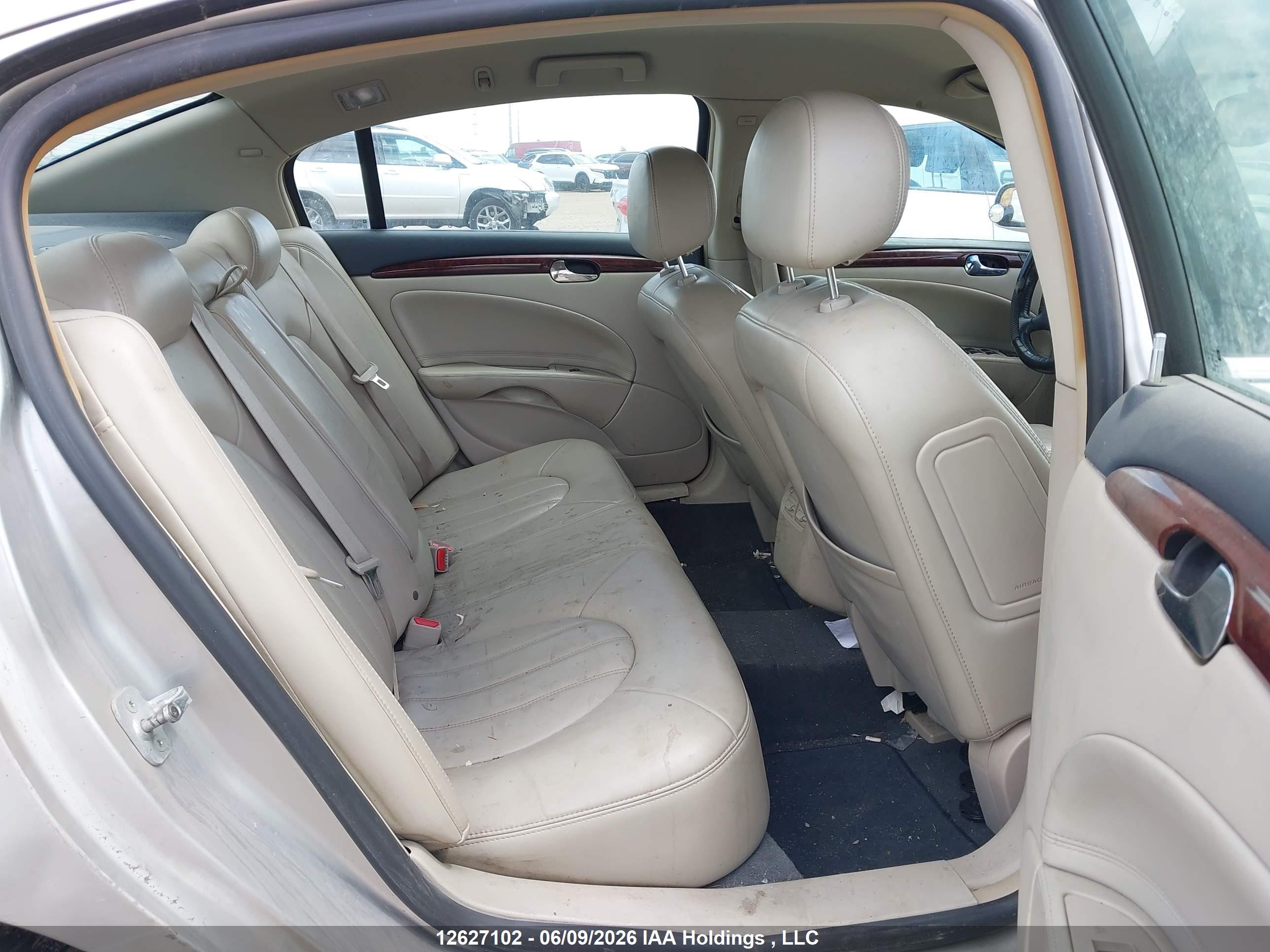 BUICK LUCERNE image 8
