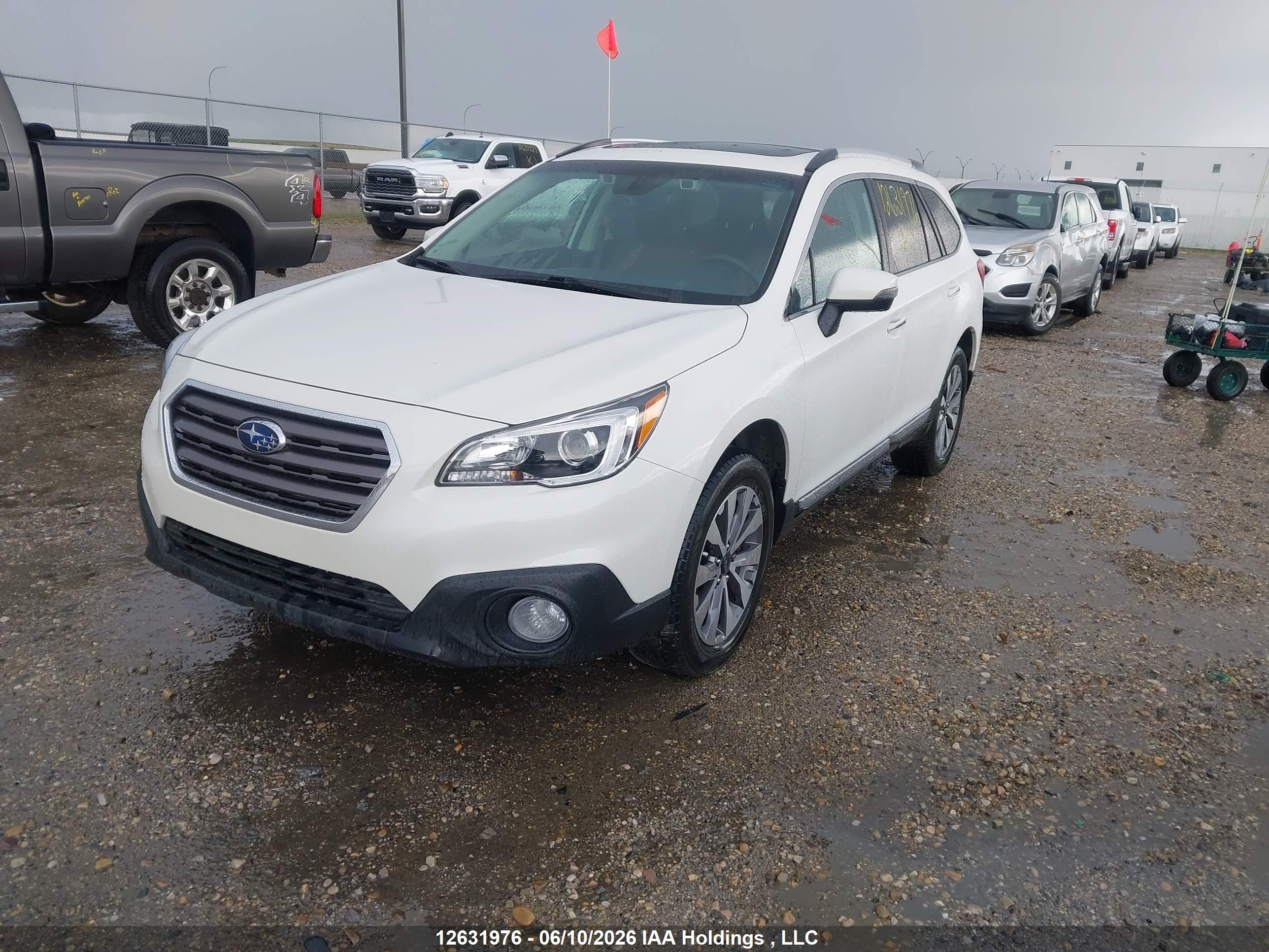SUBARU OUTBACK image 2